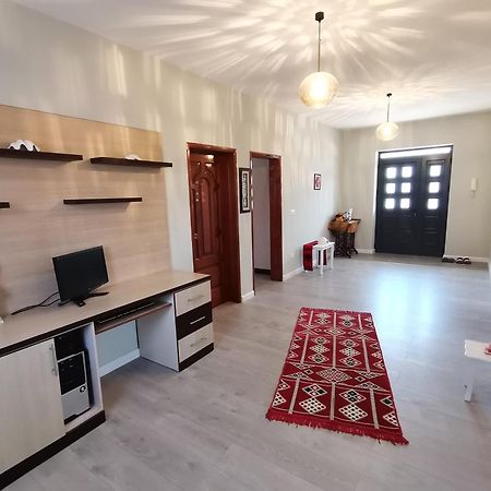 דורס Leatis Apartment מראה חיצוני תמונה