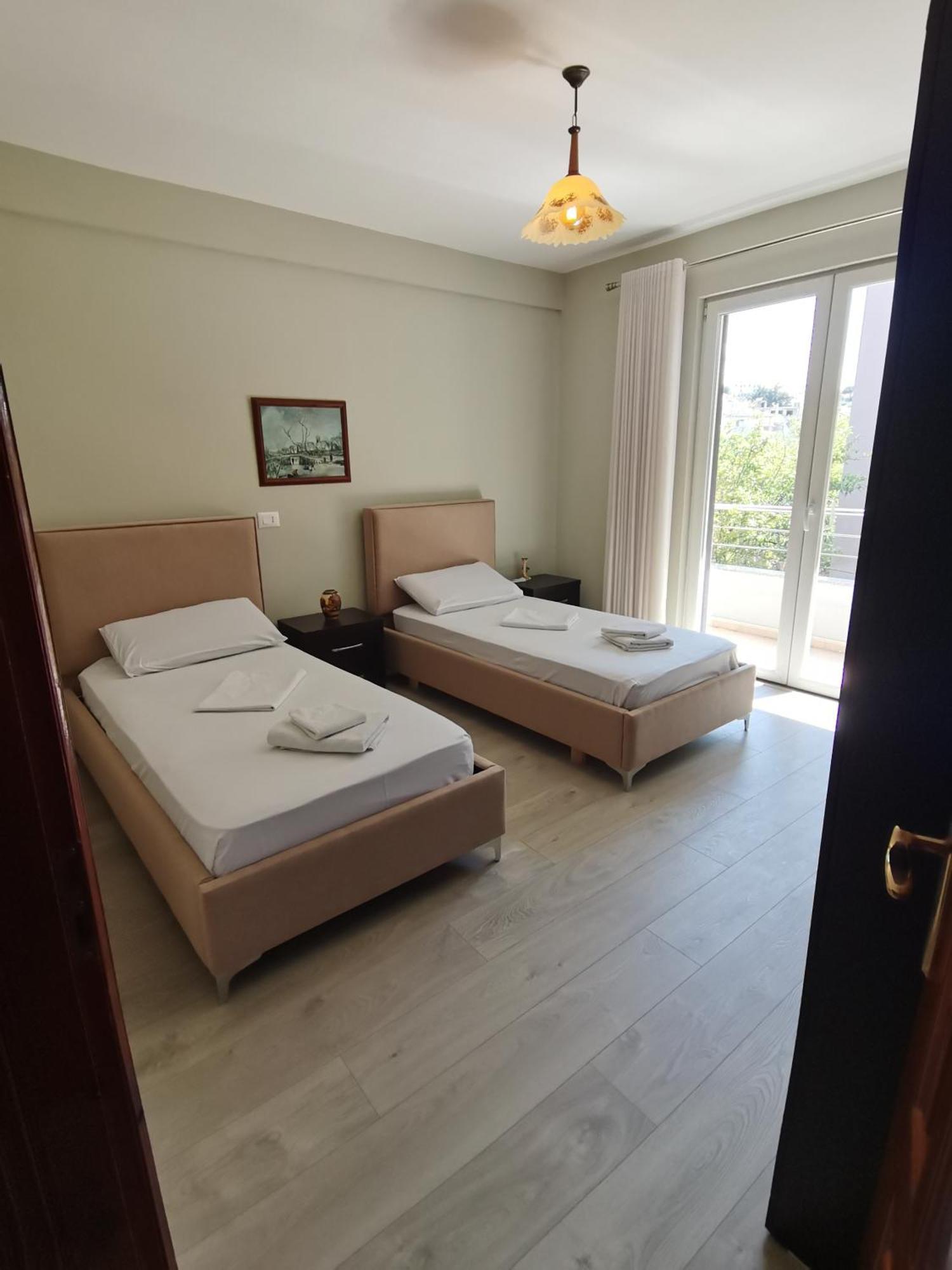 דורס Leatis Apartment מראה חיצוני תמונה